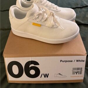 Brand new Theese white sneakers